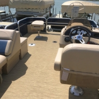 sullivans-resort-pontoon-interior