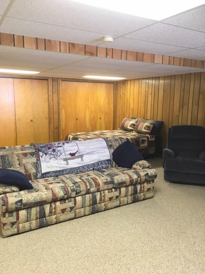 basement-family-room-sullivans-vacation-rental